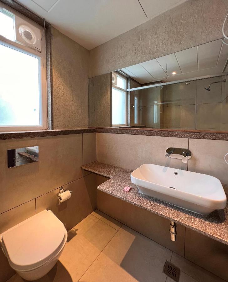 Hotel La Eden Массури Экстерьер фото